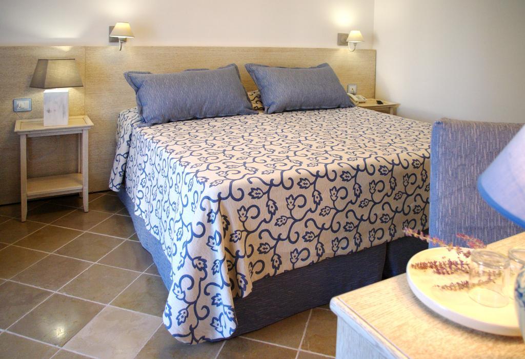 Masseria Torre Del Diamante Torre Canne Rum bild
